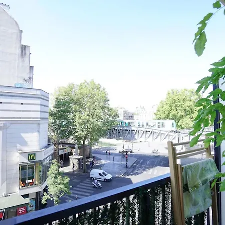 Nice Studio With Balcony Near Canal De L'ourcq Appartamento